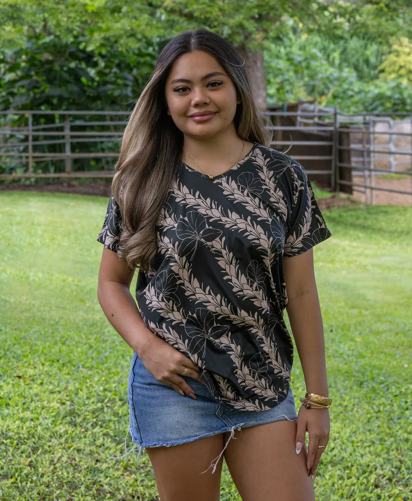Mele 'Awapuhi Blouse - Kī Green