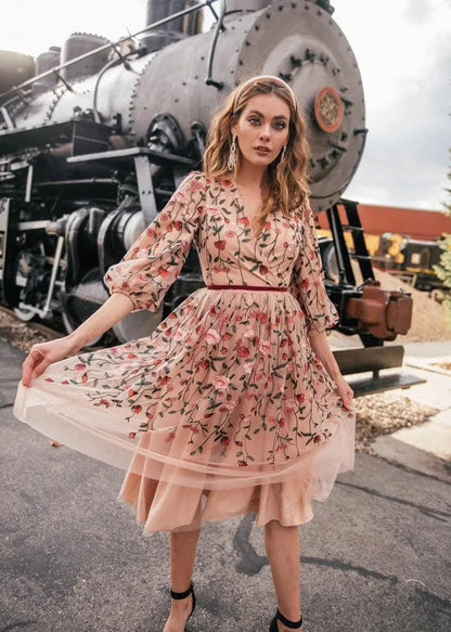Holly Dress Rose