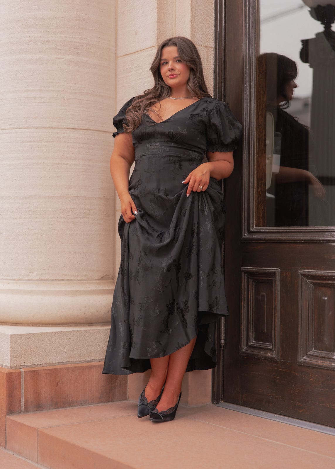 Mila Puff Sleeve Jacquard Floral Satin V-Neck Midi Dress - Black